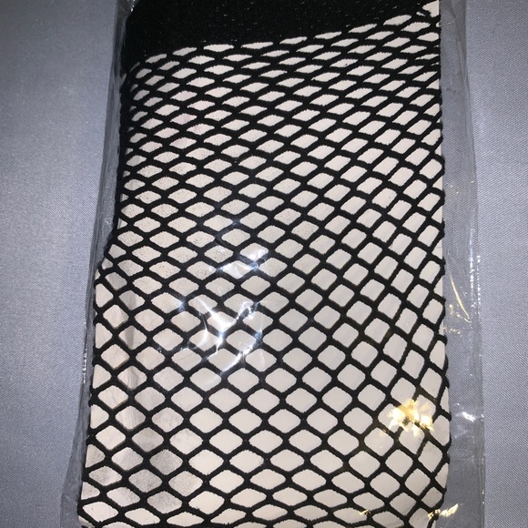 SOLD Two pairs of mesh ankle socks! - Picture 4 of 5